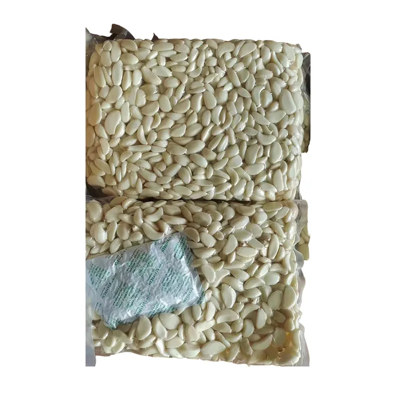 Kooritud küüslaugu külmutamine